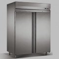 шкафы холодильные/морозильные со сплошными дверями про-класса GN2/1